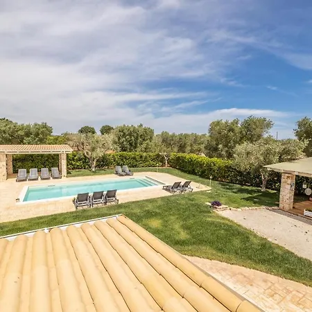 Tenuta Alima فيلة سيغلي ميسابيكا
